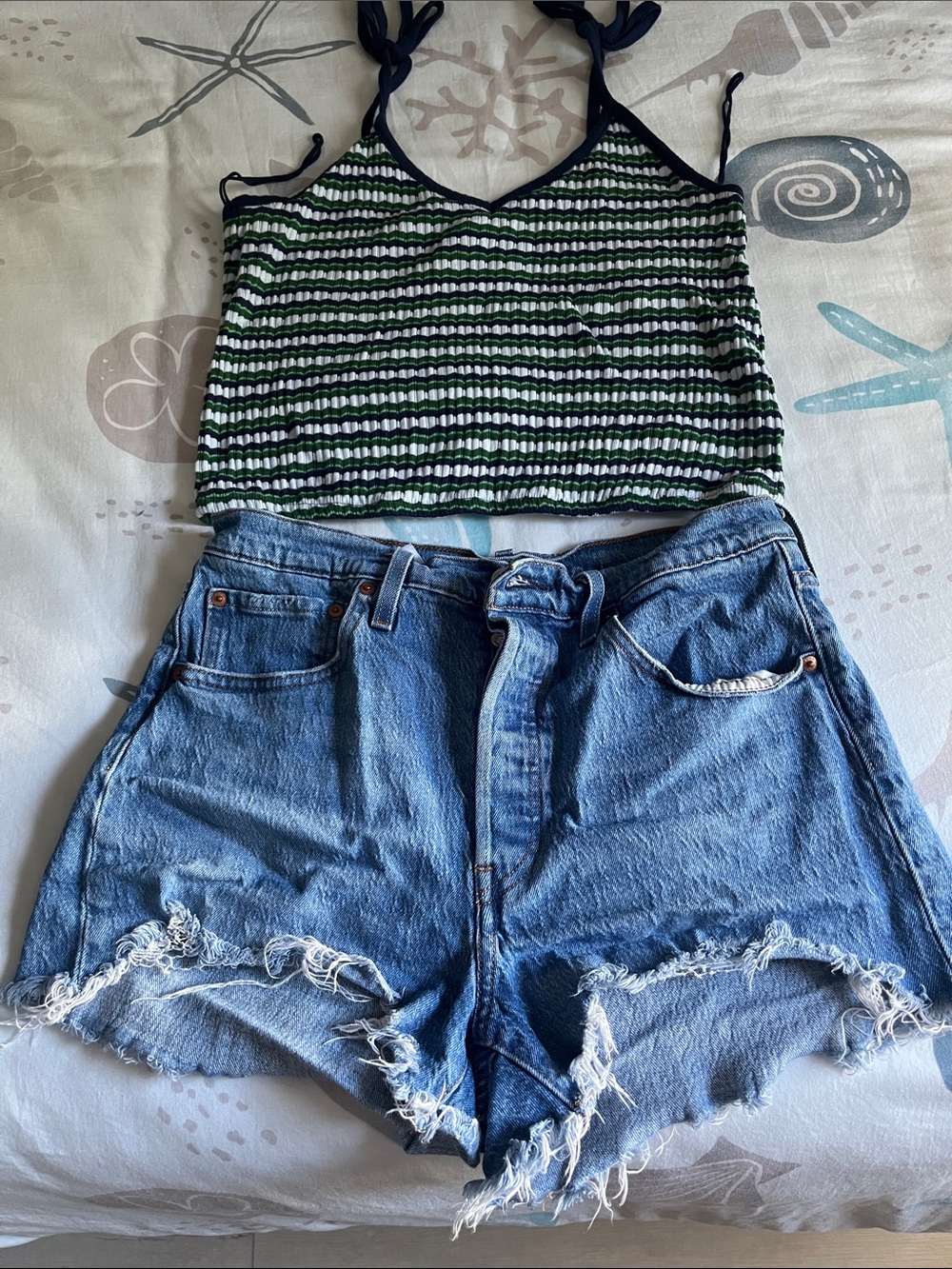 Levi Jean shorts with old navy Striped Green & White Tie-Strap Crop Tank Top